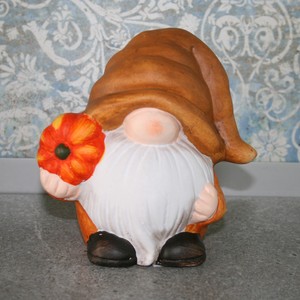 Wichtel mit Kürbis/Pilz